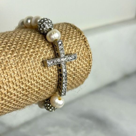 Crystal Rhinestone Cross Faux Pearl Elastic Beaded Bracelet Ivory Silver OS - Picture 2 of 5